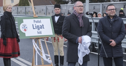 Híd, ami összeköt